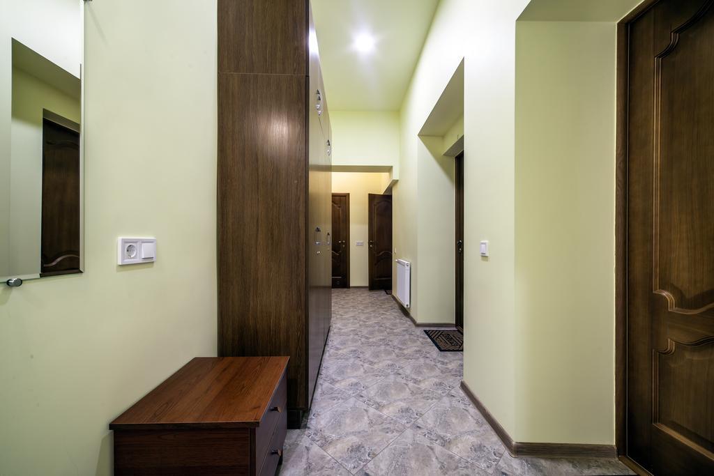 Modern 2Br Apartment In Central ลวีฟ ภายนอก รูปภาพ