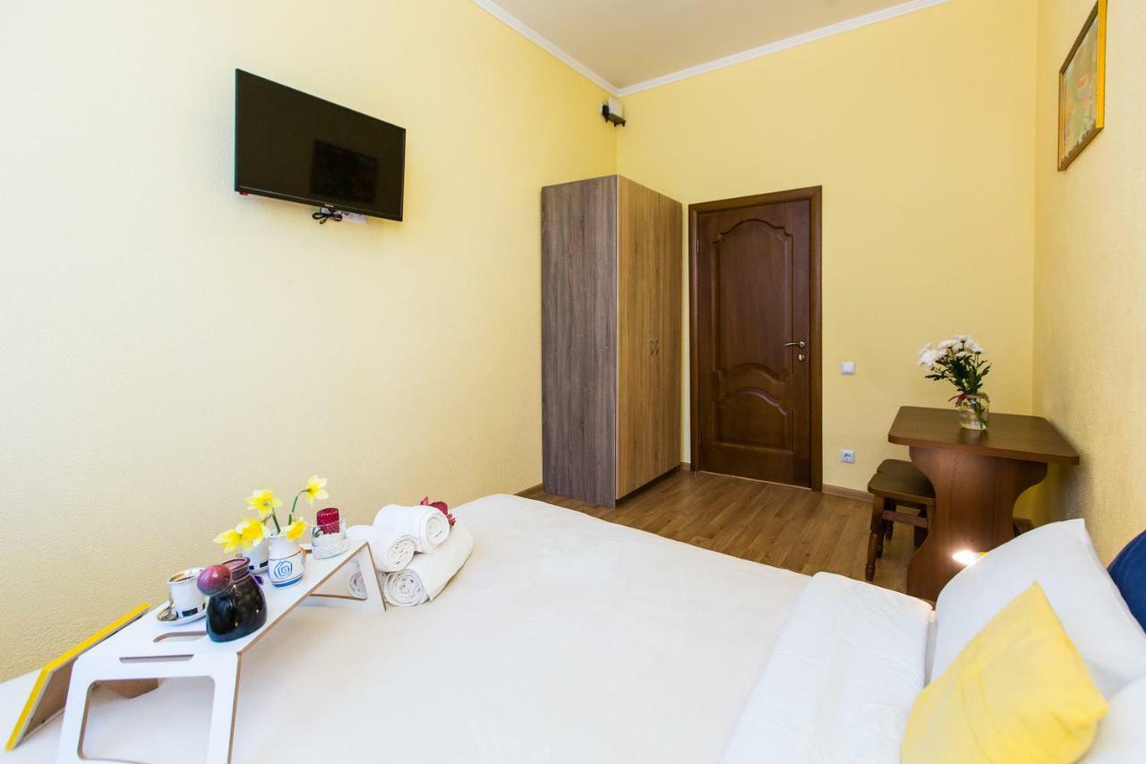 Modern 2Br Apartment In Central ลวีฟ ภายนอก รูปภาพ