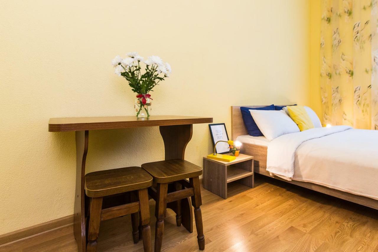 Modern 2Br Apartment In Central ลวีฟ ภายนอก รูปภาพ