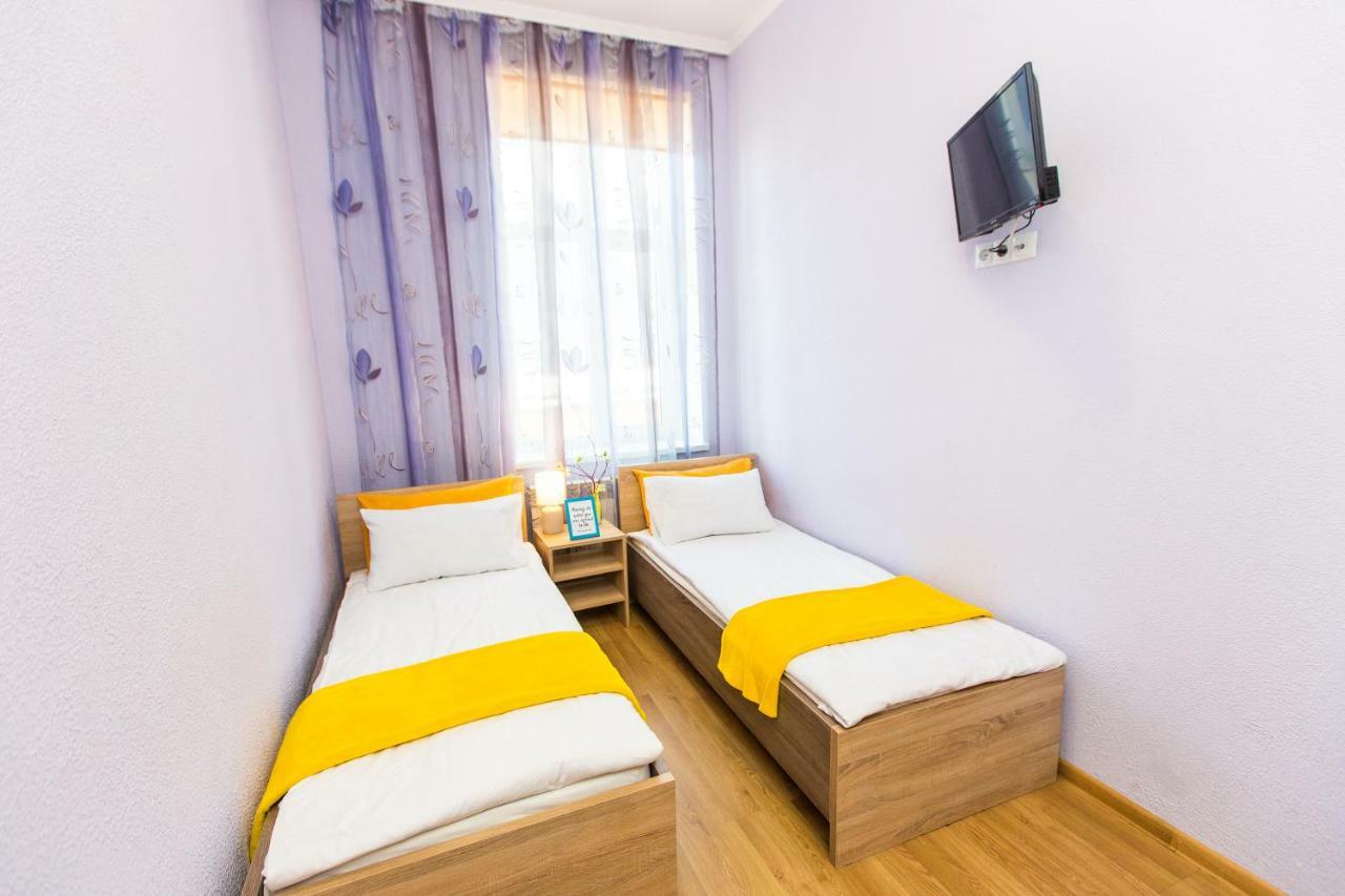 Modern 2Br Apartment In Central ลวีฟ ภายนอก รูปภาพ