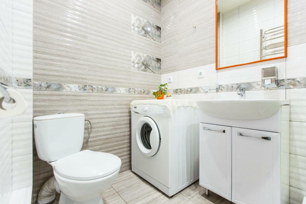 Modern 2Br Apartment In Central ลวีฟ ภายนอก รูปภาพ