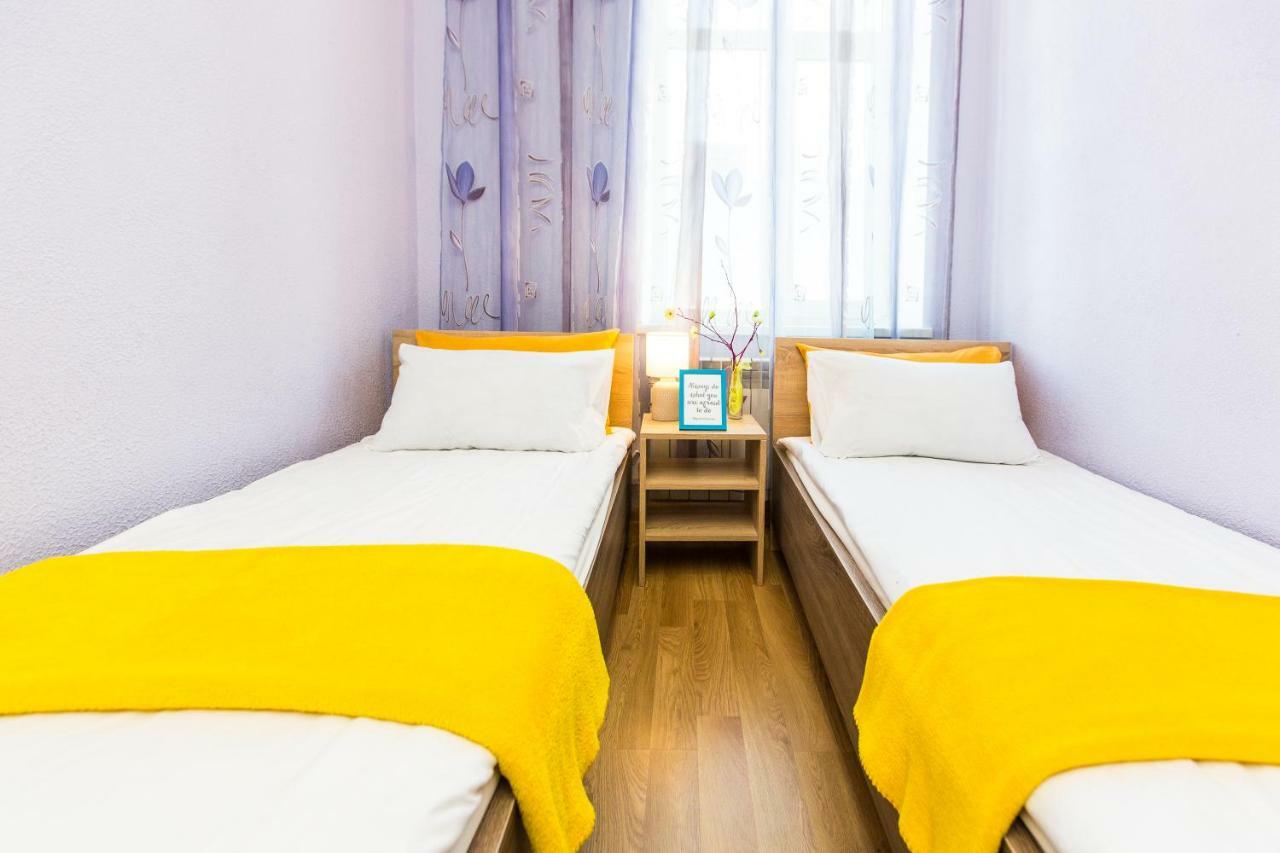 Modern 2Br Apartment In Central ลวีฟ ภายนอก รูปภาพ