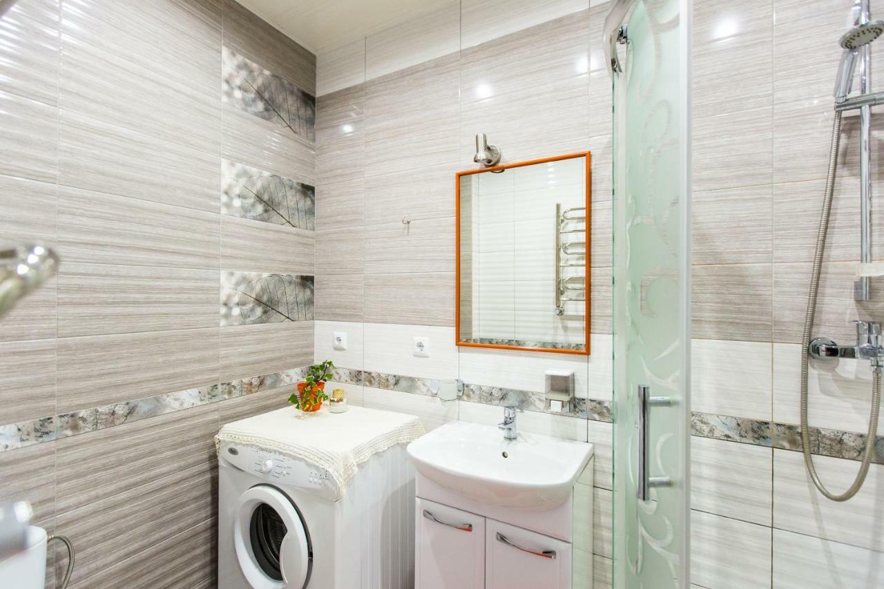 Modern 2Br Apartment In Central ลวีฟ ภายนอก รูปภาพ